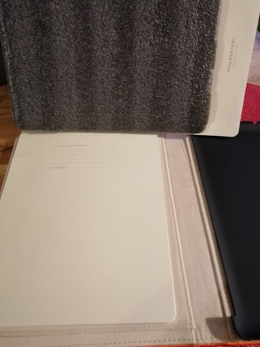 Etui na tablet 10 cali.