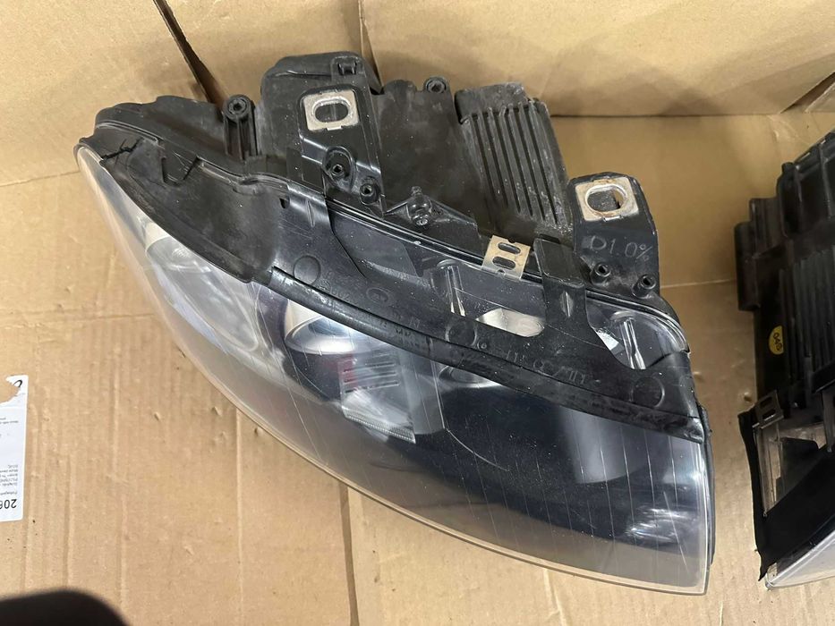 Audi A4 B6 Cabrio Lampa prawa przednia przód Eu cała org