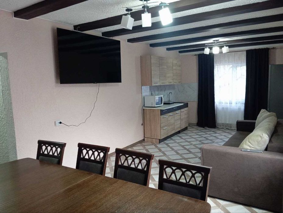 Відпочинок у Карпатах — котедж Яблуниця біля Буковеля