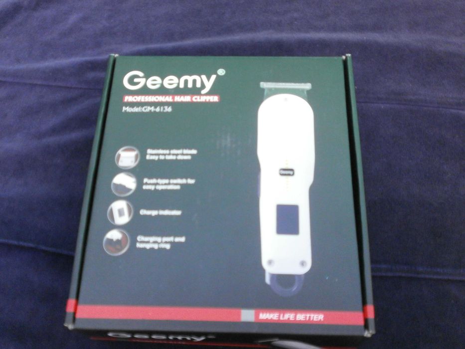 Акумуляторна машинка для стрижки  волос волосся   Geemy GM-6136