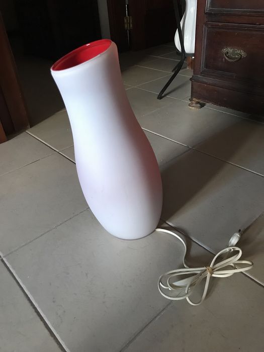 Candeeiro forma casulo