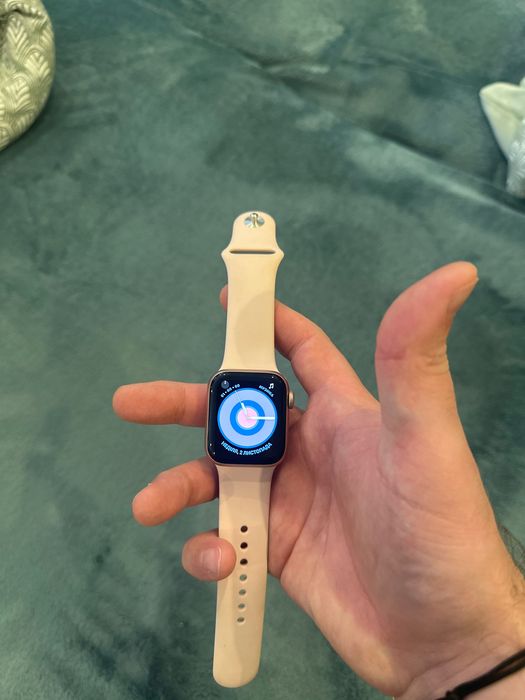 Apple Watch SE 40mm Gold