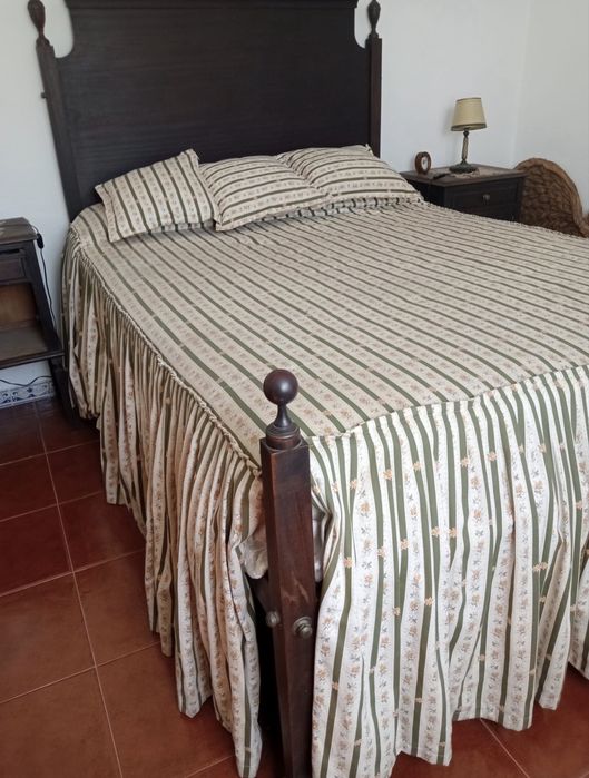 Mobilia de quarto (completa) D. Maria