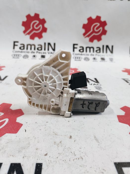 Motor Elevador de Vidro Frente Esquerdo - A61041-112