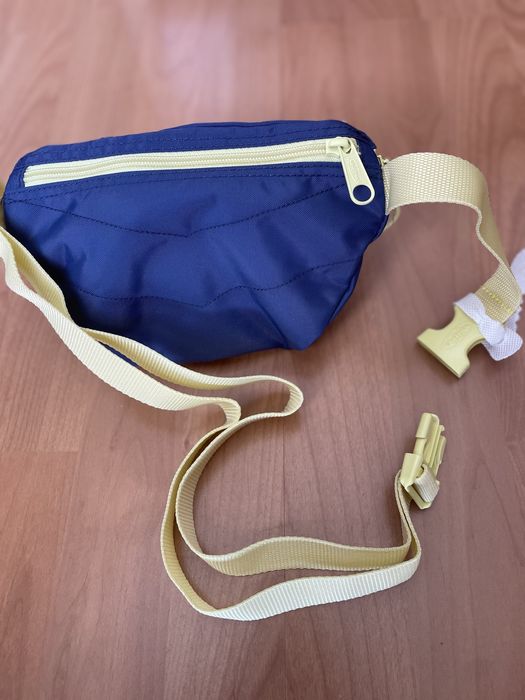 Bolsa de cintura Eastpak azul nova