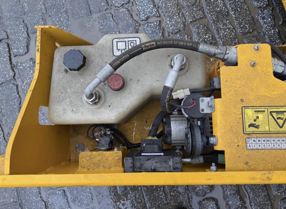 Ножичний підйомник JCB S2632e  2021р.