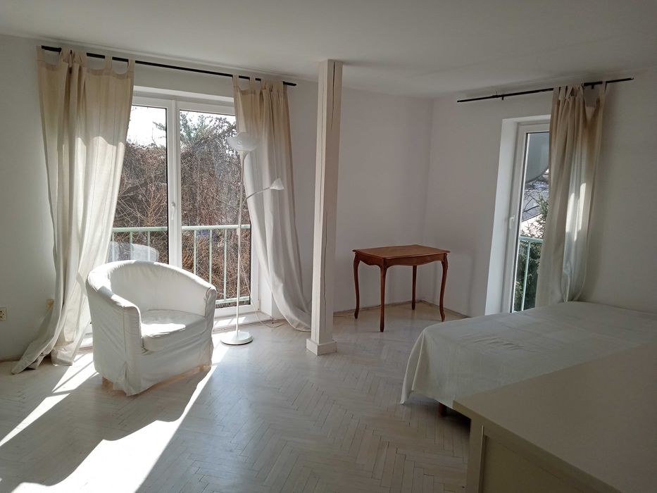 W willi przy jeziorku Czerniakowskim na Sadybie wynajmę 44 M2