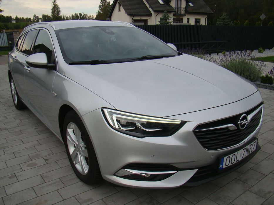 Opel Insignia Od Właściciela Zadbana Blis Reflektory LUX Kamera Cofania Pół Skóry