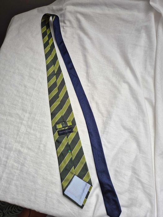 Jedwabny krawat Tommy Hilfiger vintage, 100% jedwab