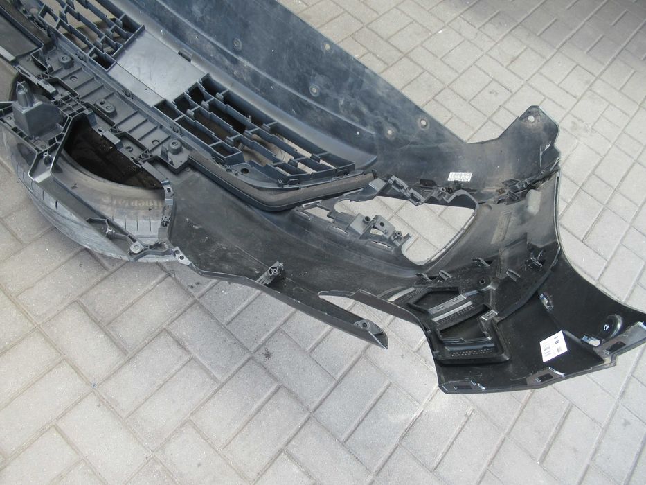 Zderzak przód Renault Arkana 4xPDC spryskiwacze