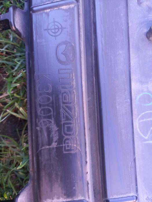 Grill pod radar do Mazdy3.  13-17
