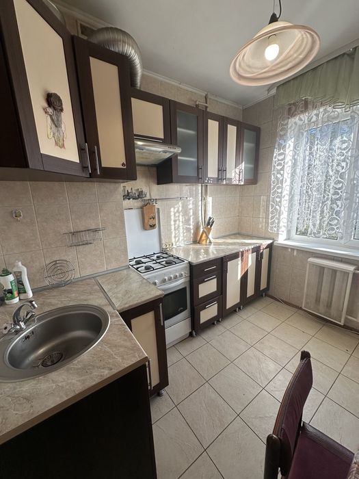 Продам 2-кімнатну квартиру, Грушевського, 12 школа