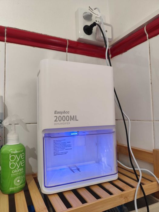 Desumidificador compacto e leve para WC ou Quarto