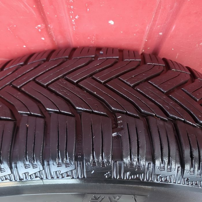 Продам зимову резину MICHELIN ALPIN 6 195/65 R15