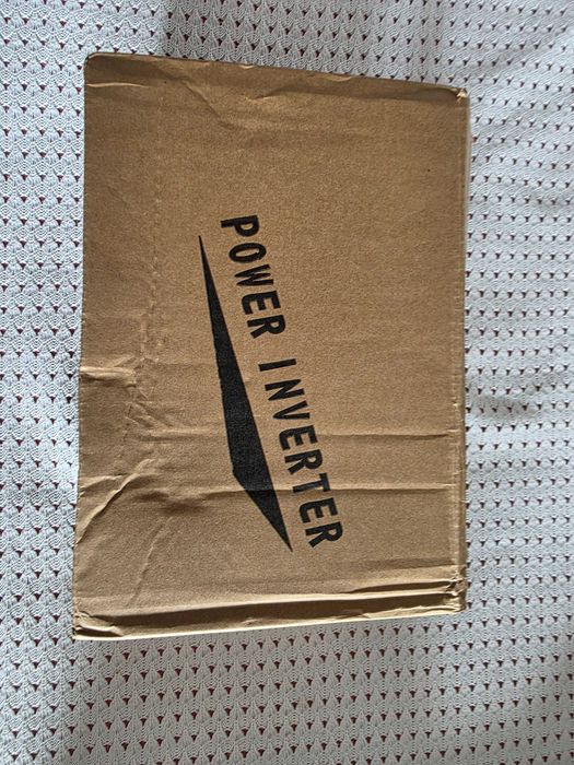 Power Inverter 12V / 220V