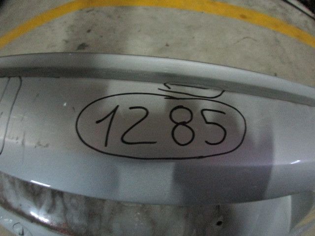 Pára-choques trás VOLKSWAGEN Fox (5Z1, 5Z3, 5Z4)