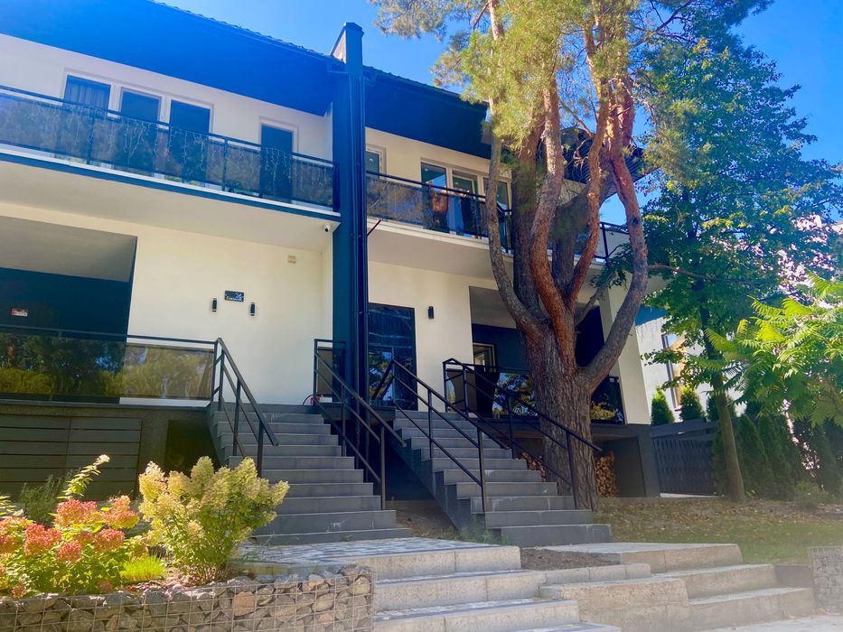 Шпитьки ТЕРЕЩЕНСЬКІ ОЗЕРА частина дуплексу 106 кв м + зем ділянка