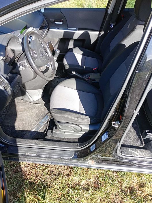Samochod osobowy Mazda 5