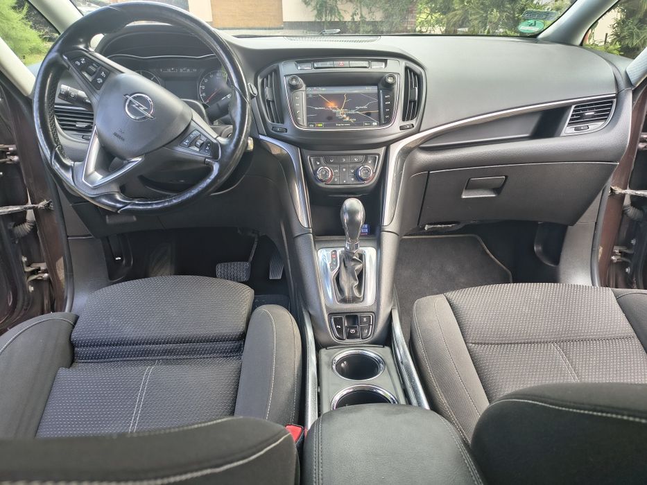 Opel Zafira  Tourer 2.0  2017r  170KM