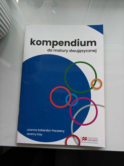 Kompendium do matury dwujęzycznej Macmillan angielski repetytorium