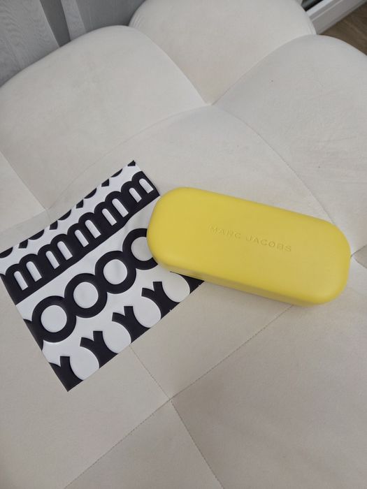 Nowe Etui na okulary Marc Jacobs