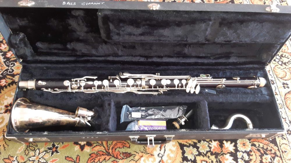 Clarinete Baixo ( madeira) Si bemol Leblanc France