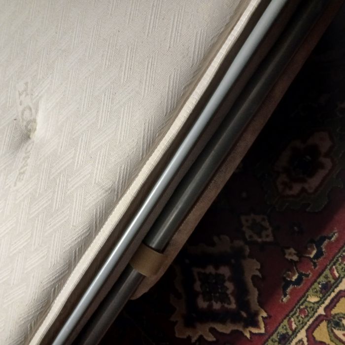 Раскладной диван, новая оббивка