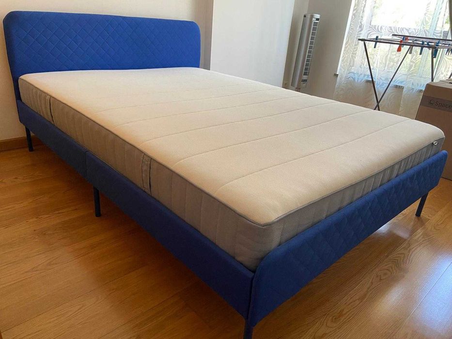 Vende-se Cama casal IKEA (140*200 cm) com colchão (140*200 cm) – Excelente Estado