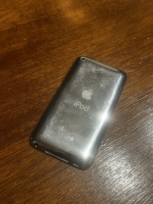 Odtwarzacz mp3 Apple iPod touch 4. generacji y2k cyber retro