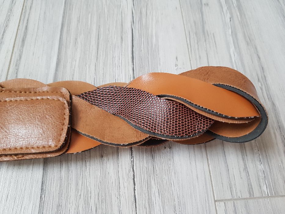 Pleciony brązowy pasek warstwowy Stradivarius
