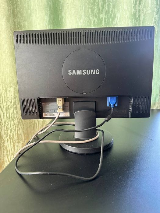 Монітор Samsung 943NW 19"
