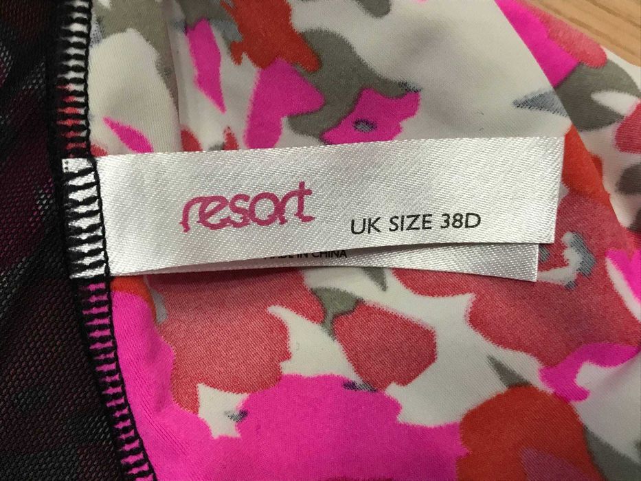 Купальник Resort сплошной чёрный маки Р.50/52