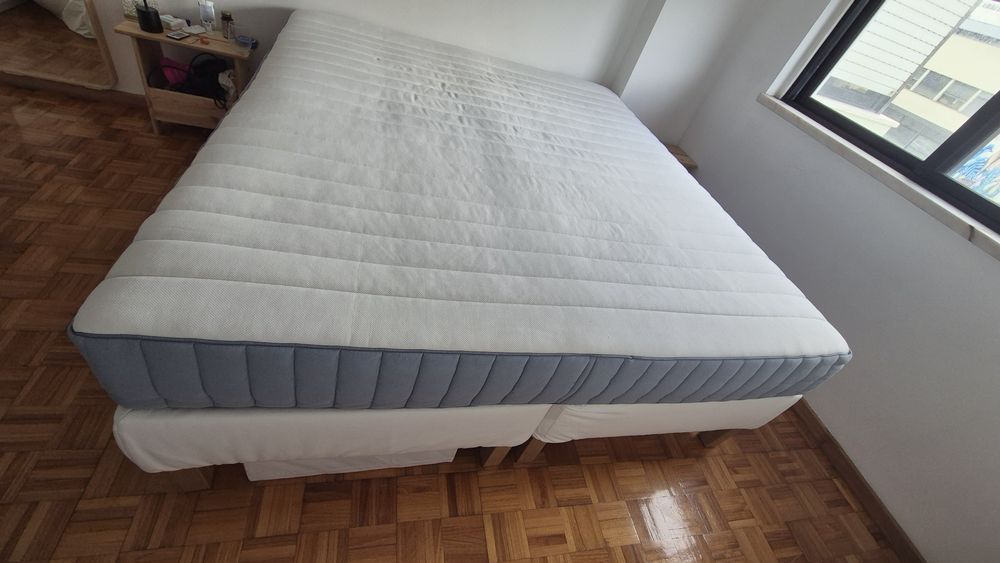 Cama ikea ESPEVÄR + colchão ikea VALEVÅG 180x200
