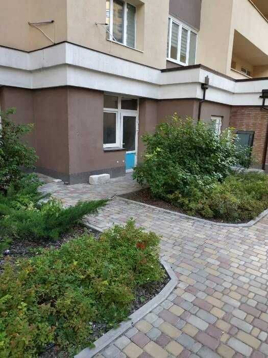 Продаж комерційного приміщення центр м.Вишневе