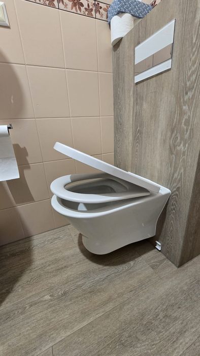 Miska toaleta wisząca ROCA
