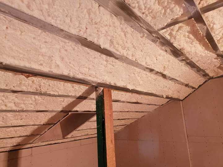 Ocieplenie pianą PUR,WEŁNĄ,CELULOZĄ,naprawa izolacji, wieszaki GRATIS