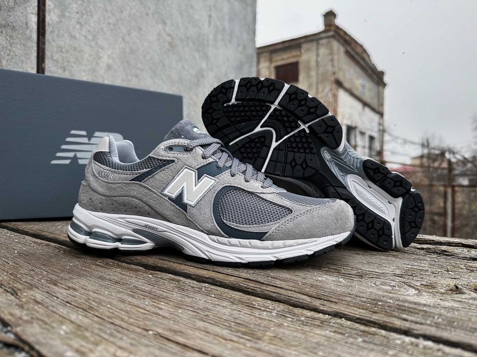 Мужские оригинальные кроссовки New Balance 2002R (2 цвета) M2002RFL