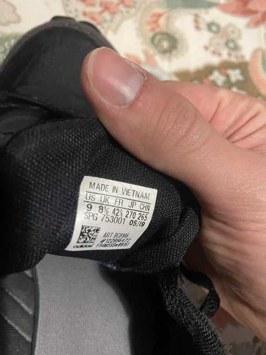 Sapatilhas Adidas 42 2/3