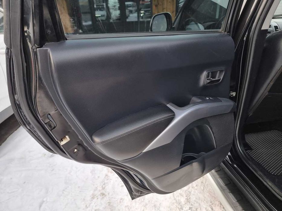Продам  Mitsubishi Outlander XL 2008. Можна в розстрочку, під викуп.