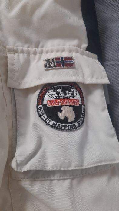 Fato de ski  Napapiri com luvas e gorro NOVO