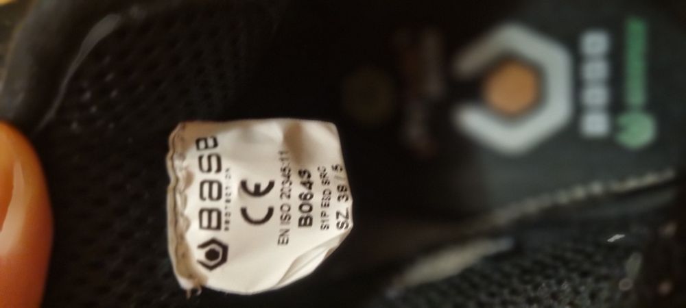 Obuwie robocze damskie