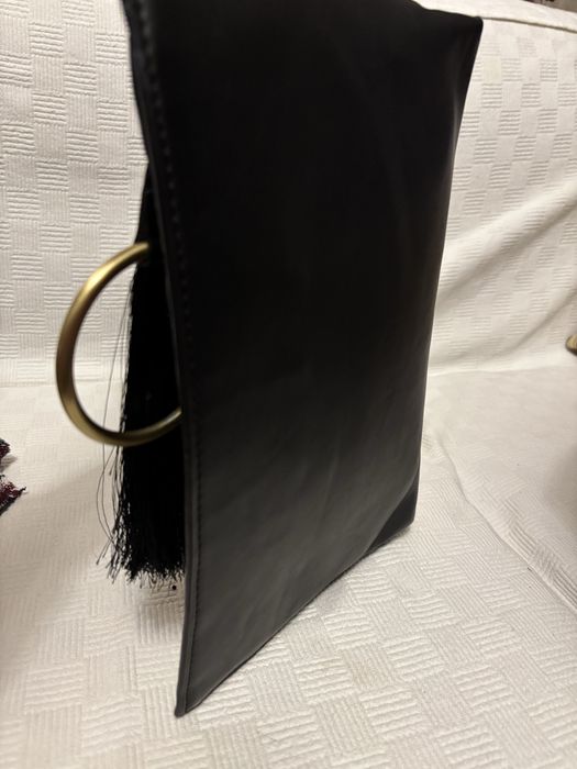 Продам клатч Mango