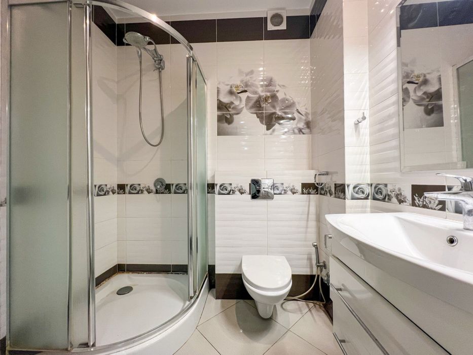 !БЕЗ КОМІСІЇ 3-кімнатна квартира з терасами у ближньому  центрі Львова