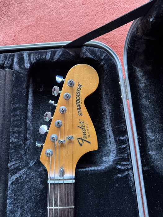 Продам Fender Stratocaster S9 1982