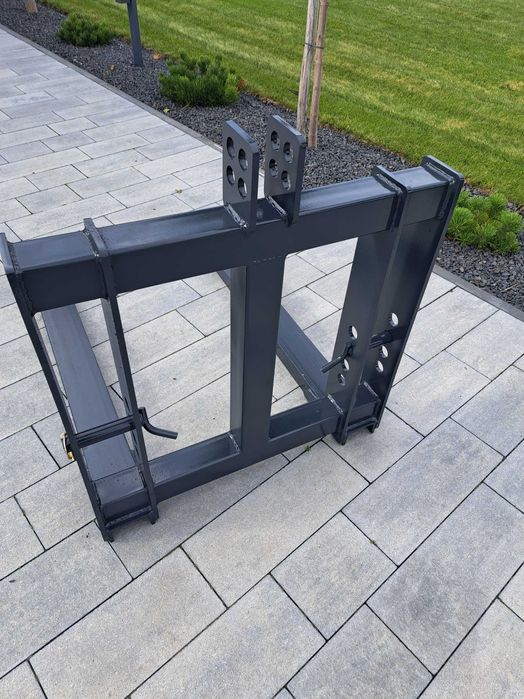 paleciak na tył ciągnika, widły do palet, 4 uchwyty mocujące, nowość