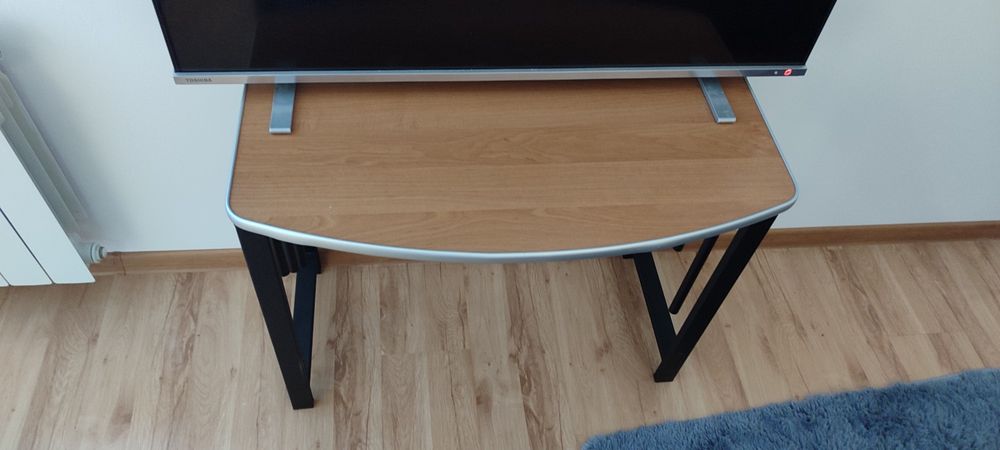 Stolik pod TV loft malowany proszkowo