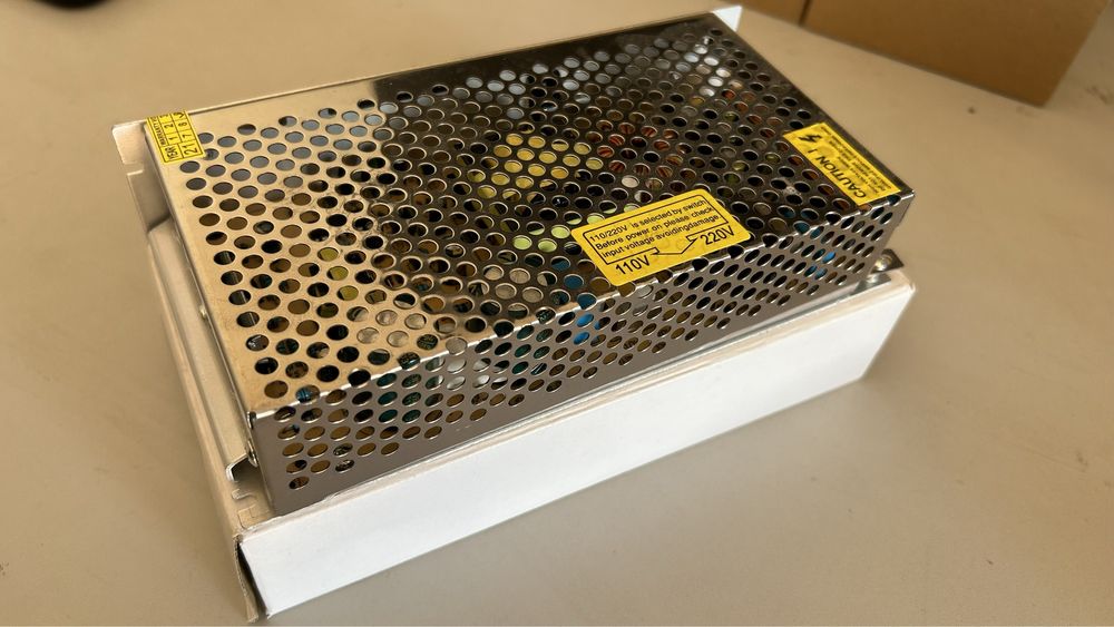 Блоки живлення 12 в 5, 8.4, 8.5, 10, 16.7А