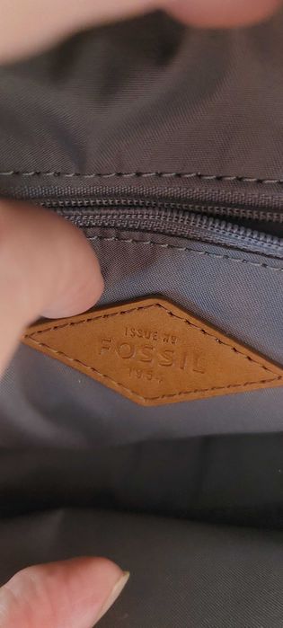 Продам рюкзачок кожанный Fossil