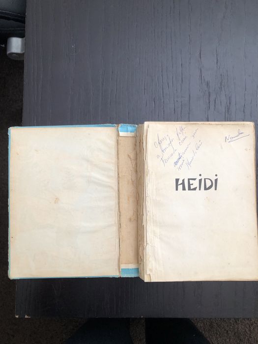 Livro antigo da Heidi