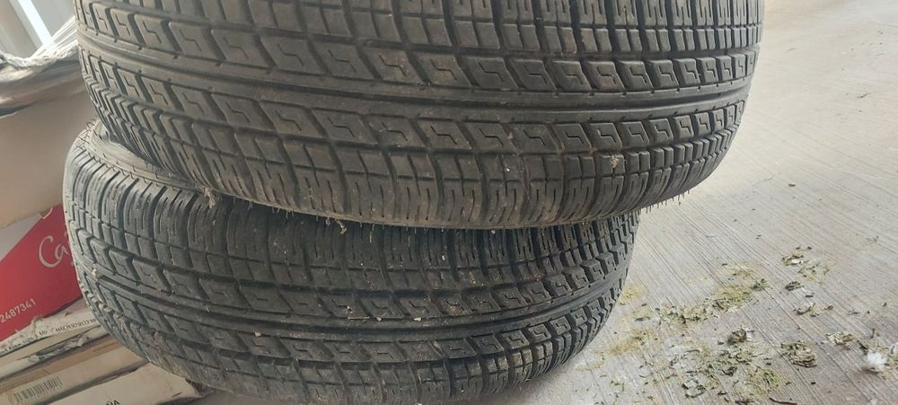 Mercedes w124 w201 jante 15 5/112. 50€ cada uma com pneu